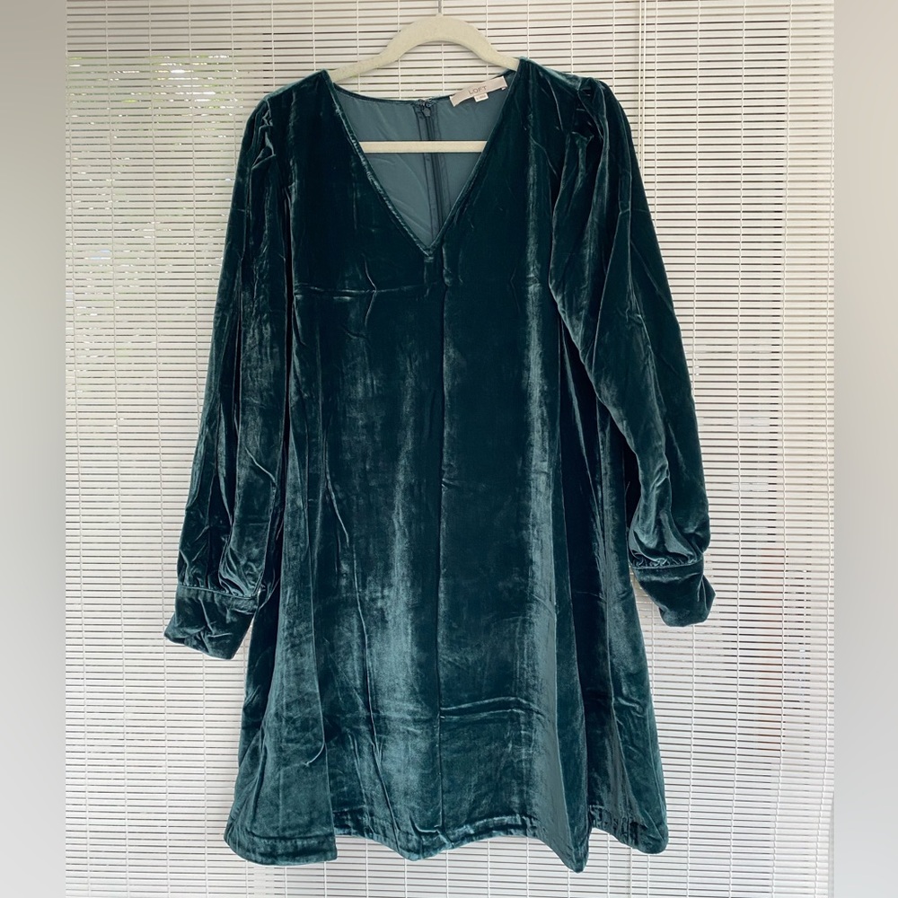 LOFT size L green velvet dress